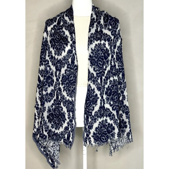 Banana Republic Blue Floral Wrap Scarf - Picture 2 of 4